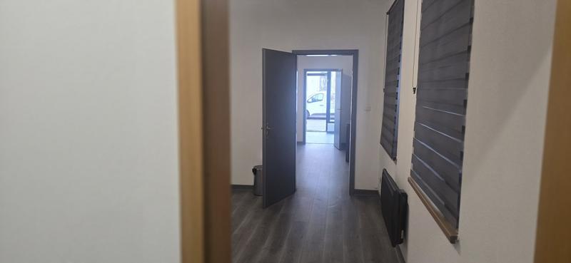 Local commercial - 48 m² - 3 pièces