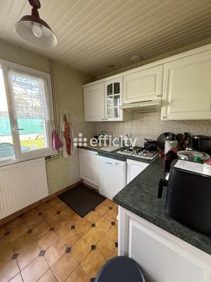 Maison - 82 m² - 4 pièces