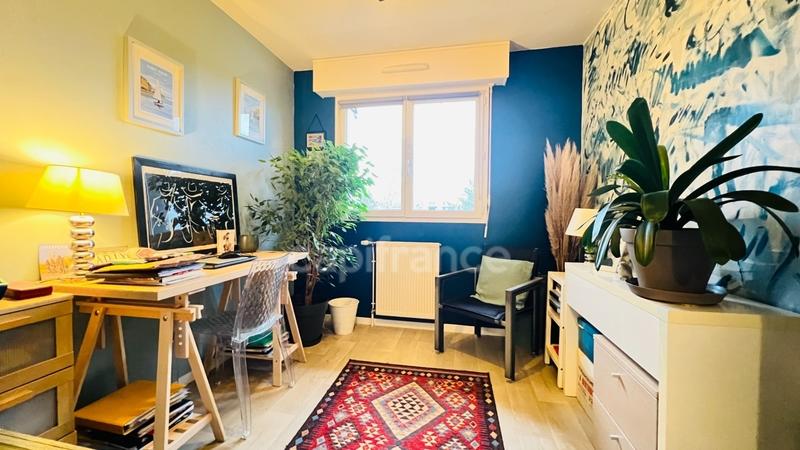 Appartement - 83 m² - 4 pièces