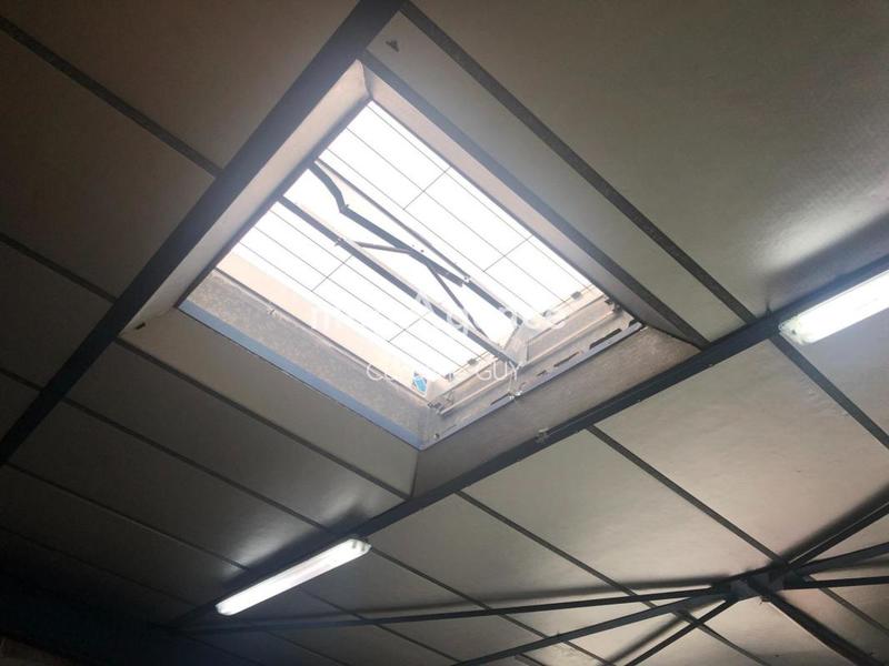 Local commercial - 600 m² - 2 pièces