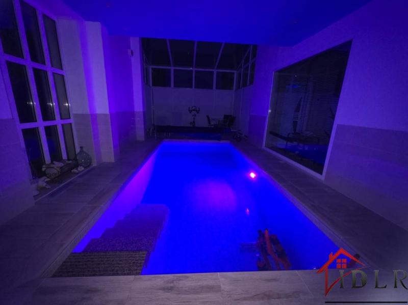 Corps de ferme - 252 m² - 7 pièces