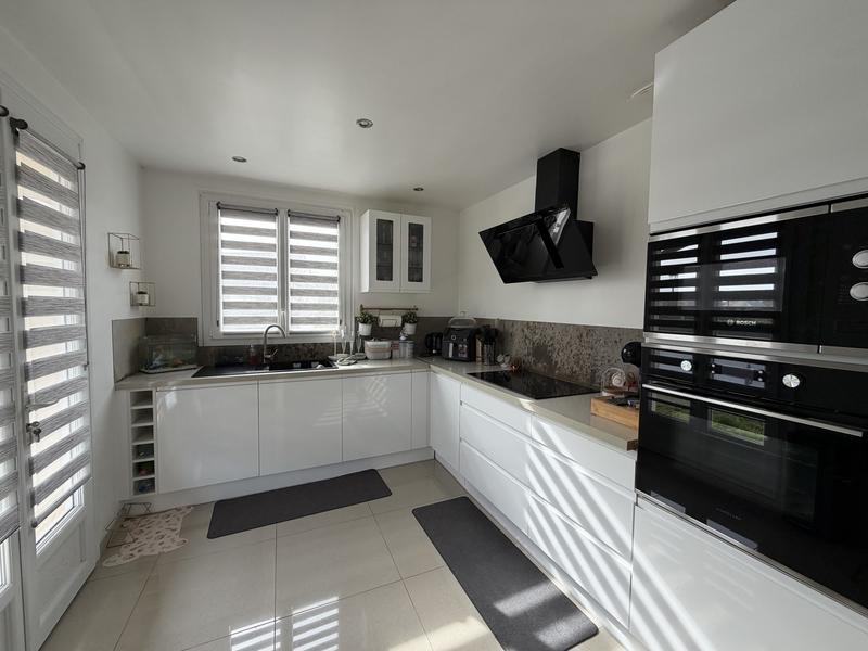 Maison - 82 m² - 4 pièces