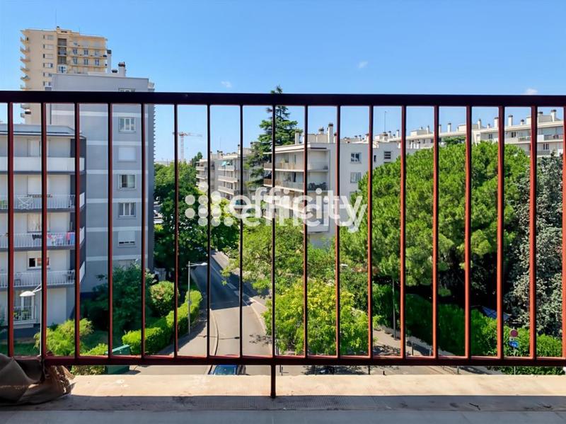 Appartement - 106 m² - 5 pièces