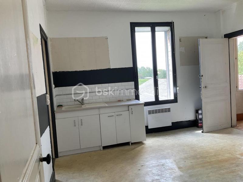 Maison - 272 m² - 10 pièces