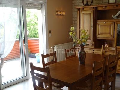 Maison - 222 m² - 8 pièces