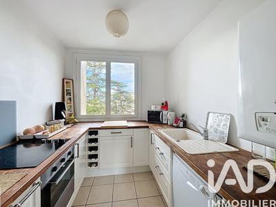 Appartement - 76 m² - 4 pièces