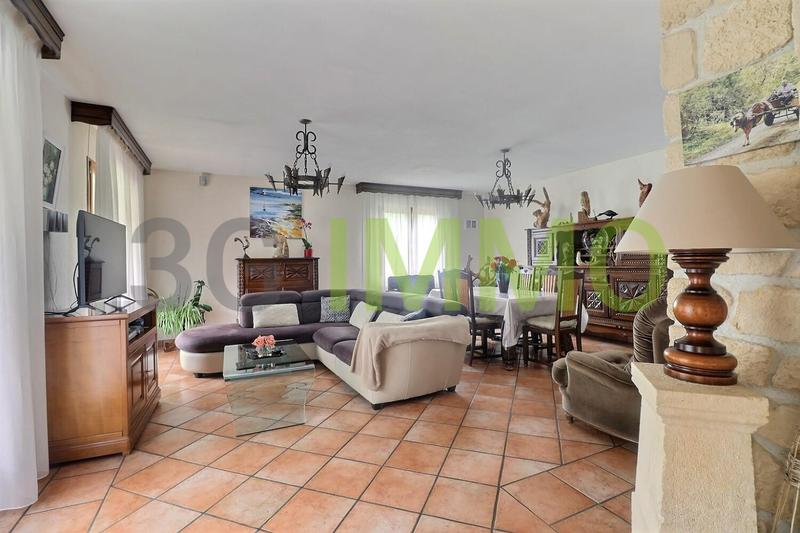 Maison - 105 m² - 5 pièces