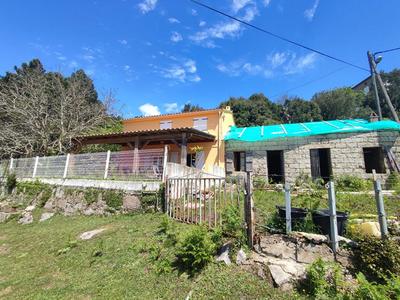 Maison - 89 m² - 5 pièces