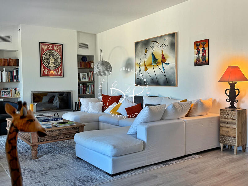 Maison - 293 m² - 11 pièces