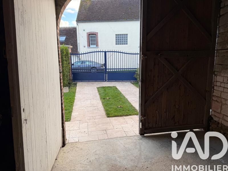 Maison - 205 m² - 8 pièces