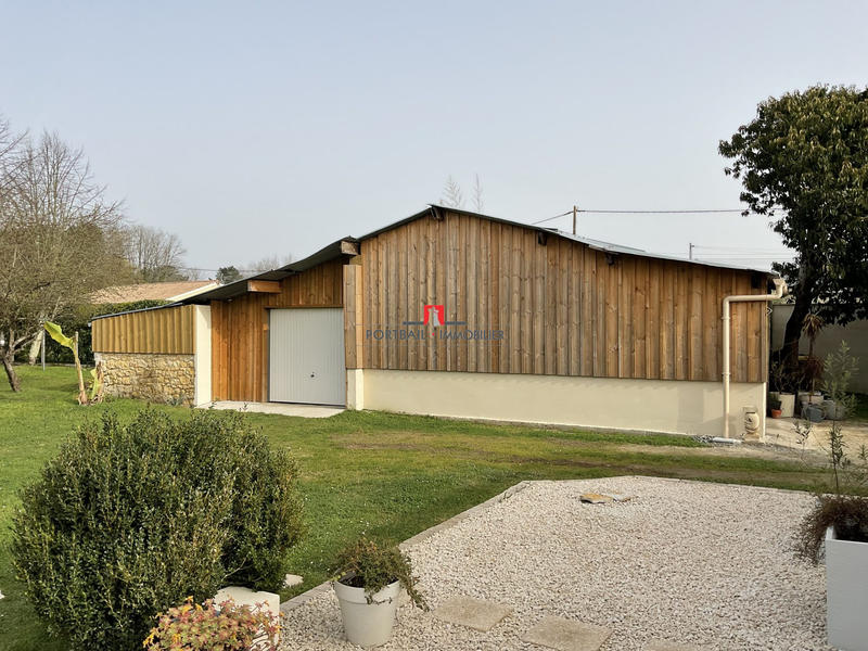 Maison - 229 m² - 5 pièces