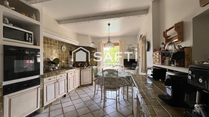 Maison - 172 m² - 8 pièces