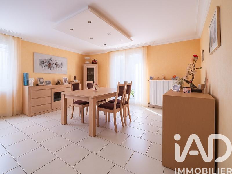Maison - 196 m² - 6 pièces