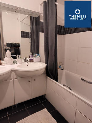 Appartement - 65 m² - 3 pièces