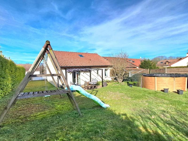 Maison - 100 m² - 6 pièces