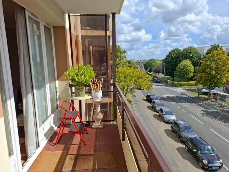 Appartement - 120 m² - 5 pièces