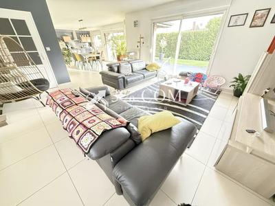 Maison - 160 m² - 7 pièces