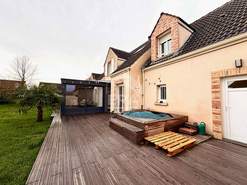 Maison - 145 m² - 6 pièces