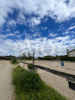 Terrain de loisirs - 30 000 m²