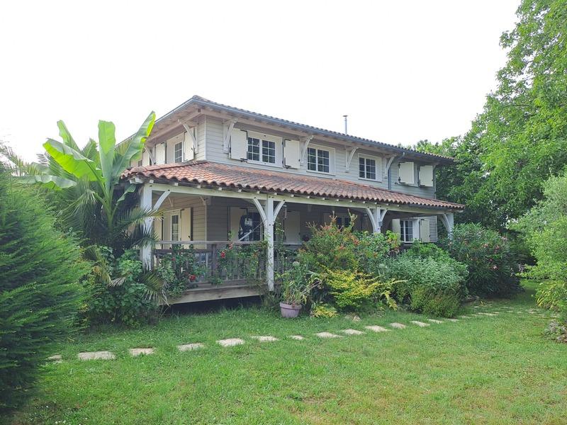 Maison - 148 m² - 6 pièces