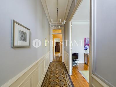 Maison - 190 m² - 7 pièces