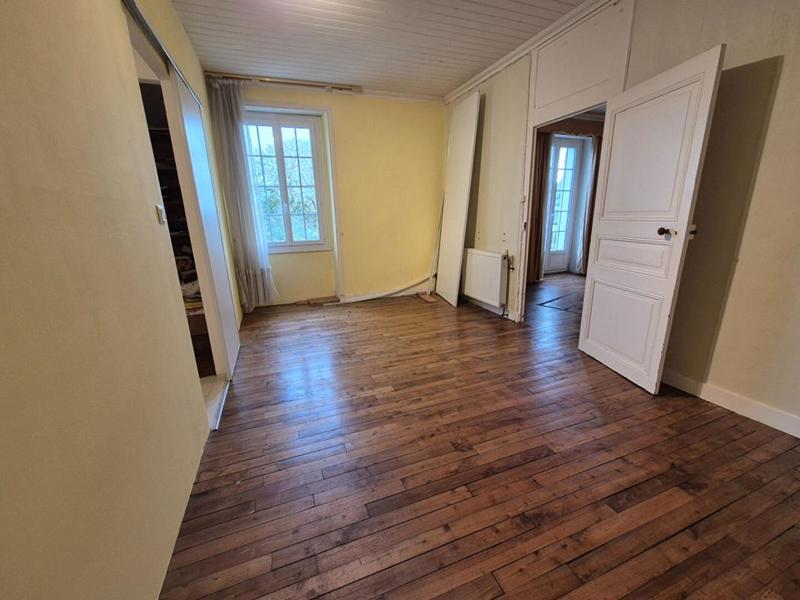 Maison - 95 m² - 5 pièces