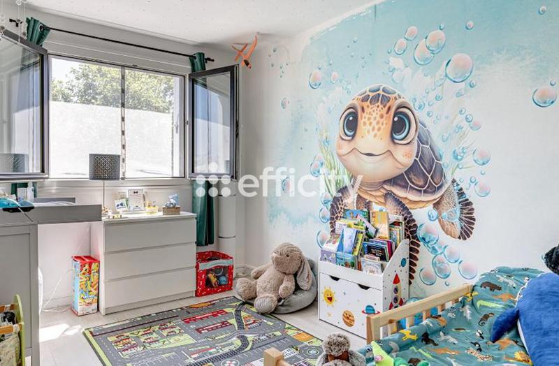 Appartement - 110 m² - 6 pièces