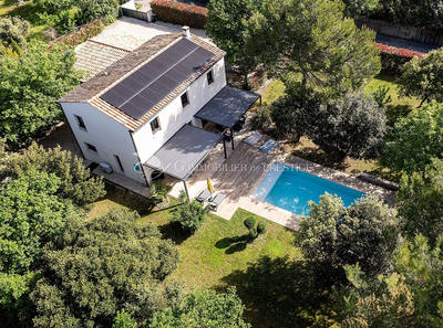 Villa - 205 m² - 8 pièces
