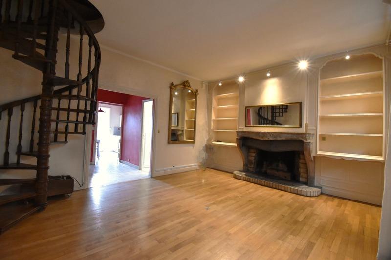 Maison - 206 m² - 10 pièces