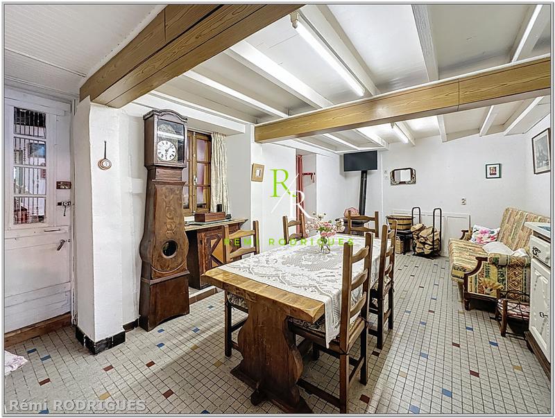 Maison - 165 m² - 10 pièces