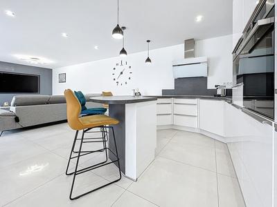 Maison - 125 m² - 4 pièces