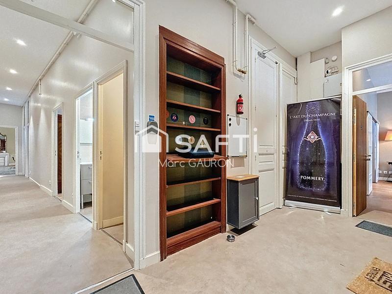 Appartement - 160 m² - 7 pièces