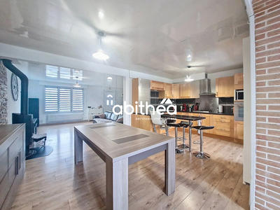 Maison - 102 m² - 4 pièces