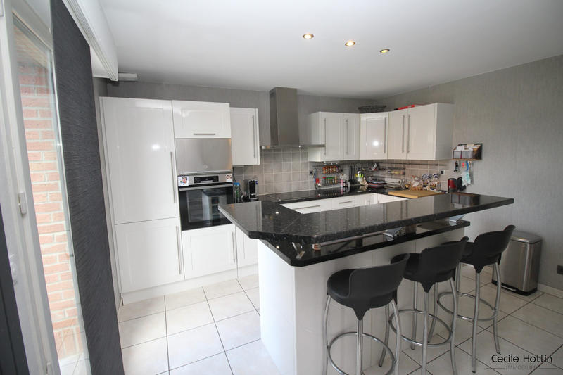 Maison - 149 m² - 6 pièces