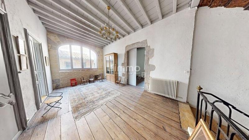 Demeure - 644 m² - 25 pièces