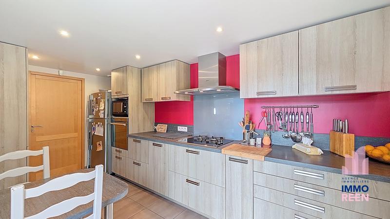 Villa - 177 m² - 8 pièces