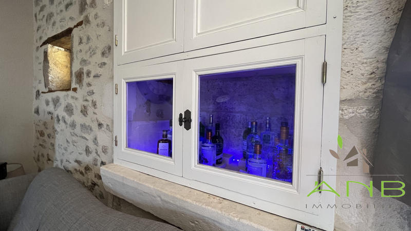 Maison - 305 m² - 8 pièces