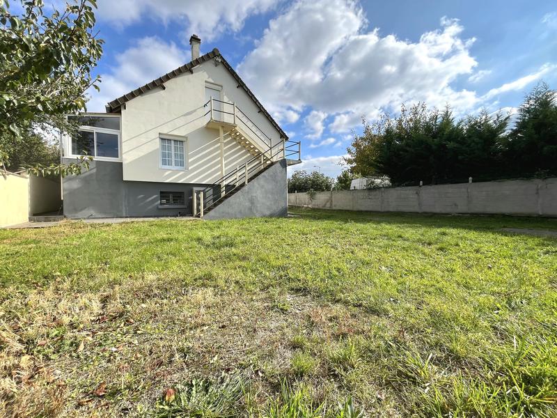 Maison - 166 m² - 8 pièces