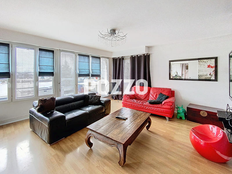 Appartement - 102 m² - 4 pièces