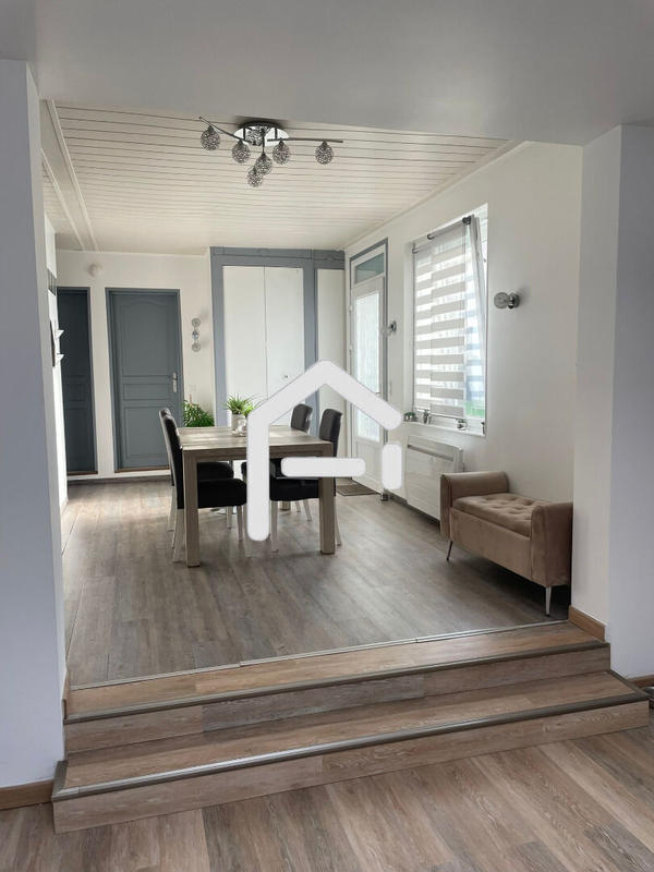 Maison - 83 m² - 4 pièces