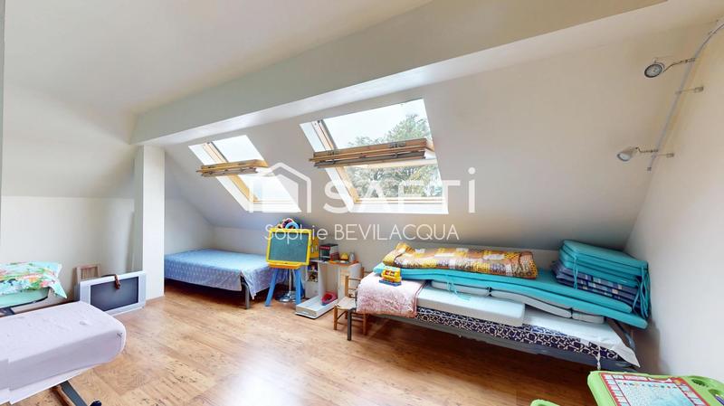 Maison - 191 m² - 7 pièces