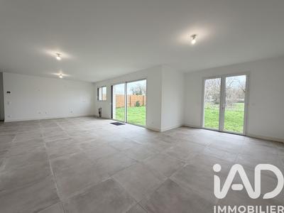 Maison - 122 m² - 5 pièces