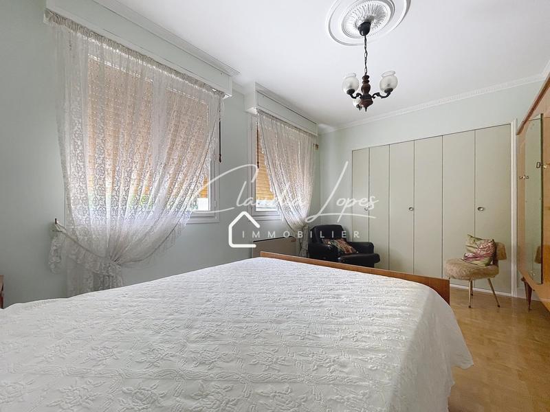 Maison - 135 m² - 6 pièces