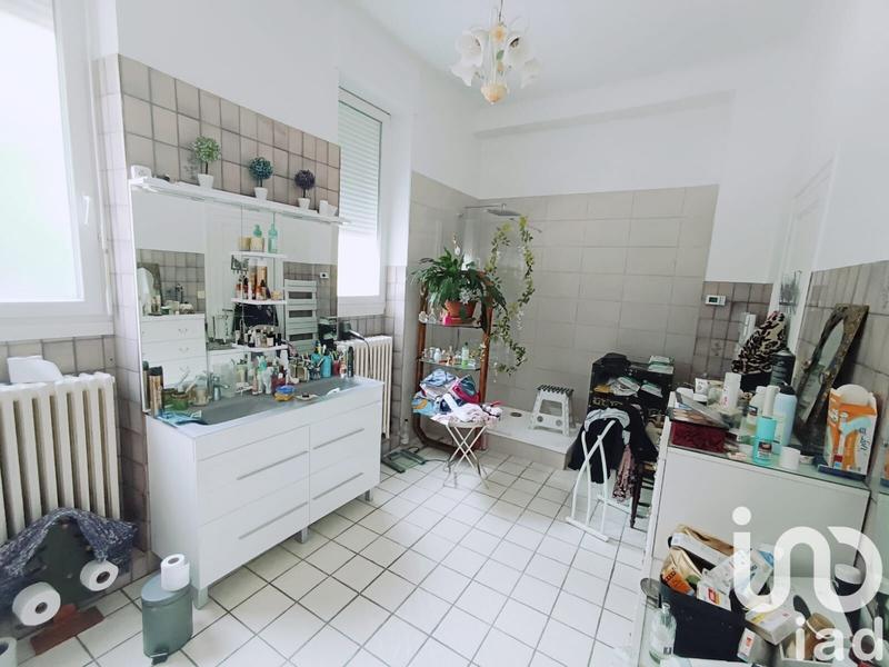 Maison de maîtres - 250 m² - 8 pièces