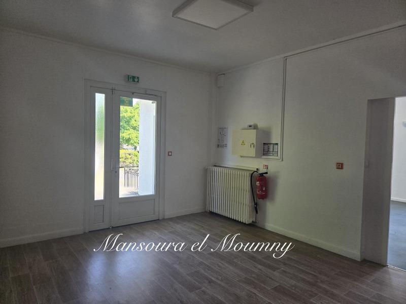 Propriété - 360 m² - 20 pièces