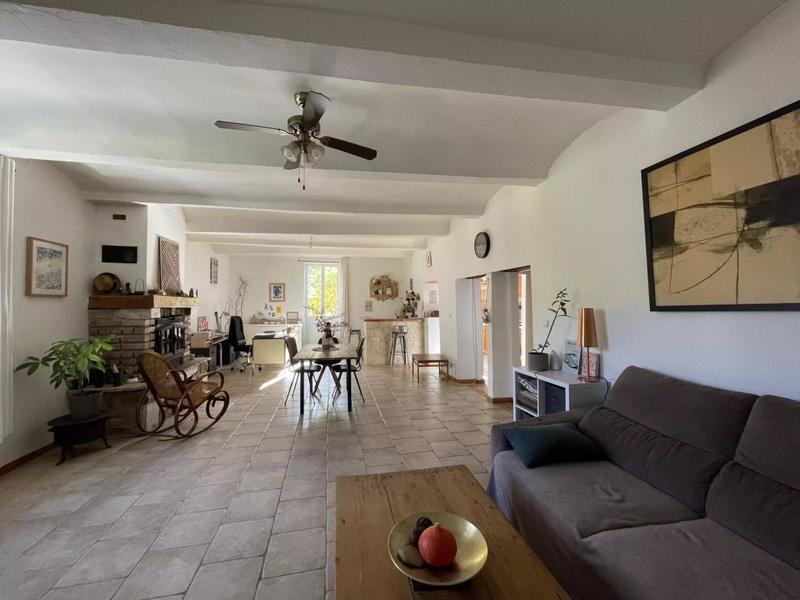 Maison de village - 195 m² - 8 pièces