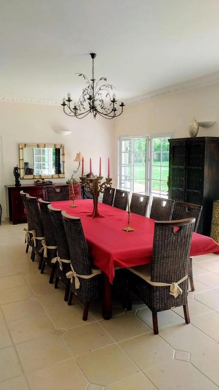 Propriété - 710 m² - 14 pièces