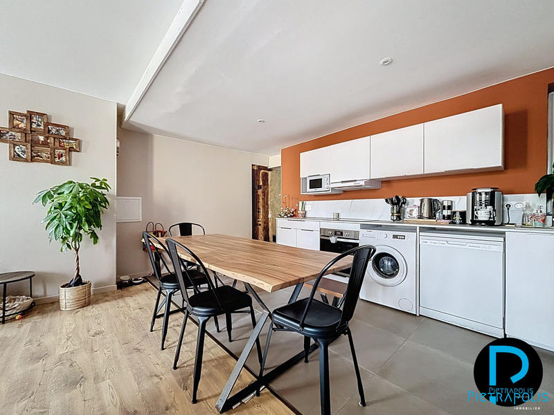 Appartement - 79 m² - 4 pièces