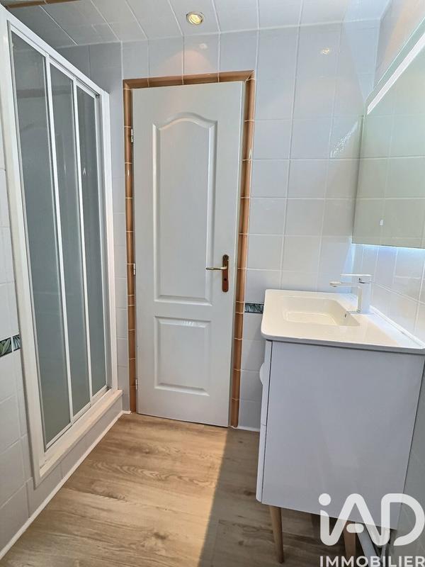 Maison - 213 m² - 8 pièces