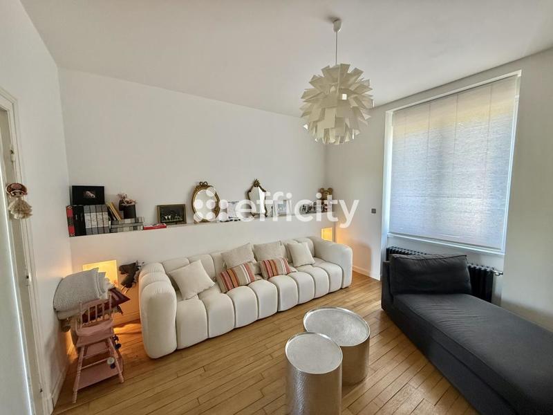 Maison en pierre - 190 m² - 7 pièces